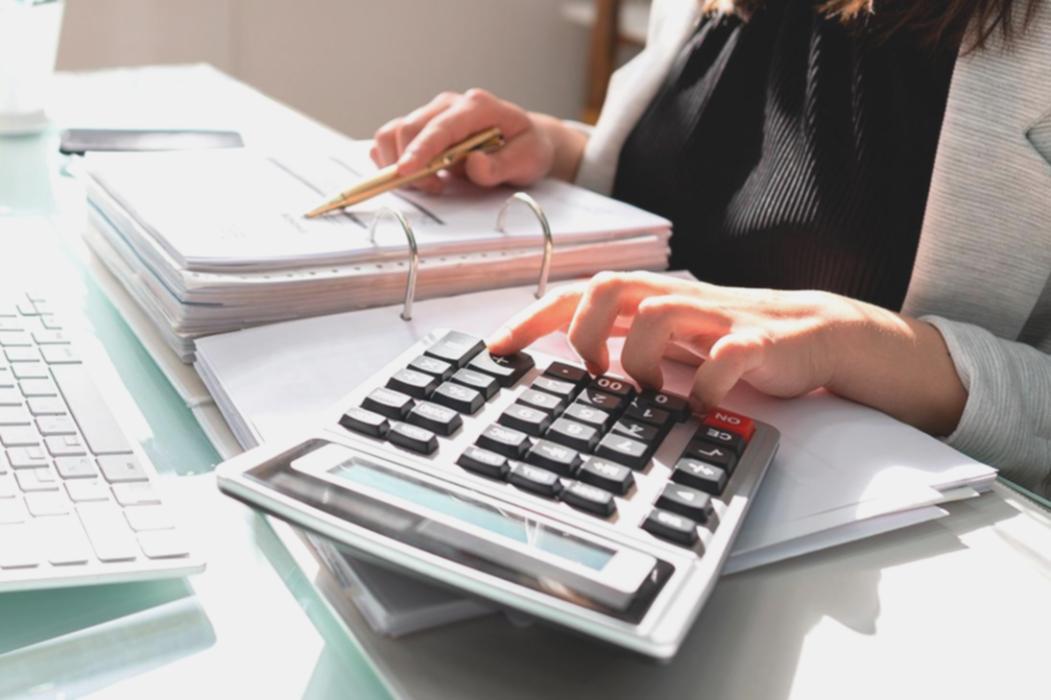 Analiza danych rynku pracy dla montażystów